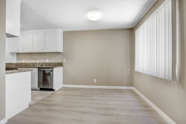 Interior Photo - 1234 Wellesley Ave in West LA - steps to W...