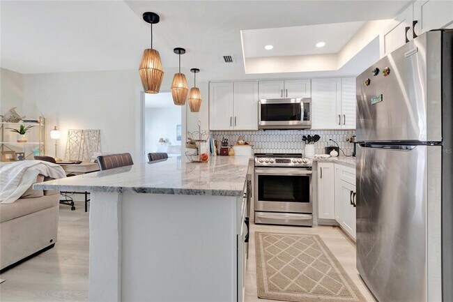 Building Photo - 3755 S School Ave