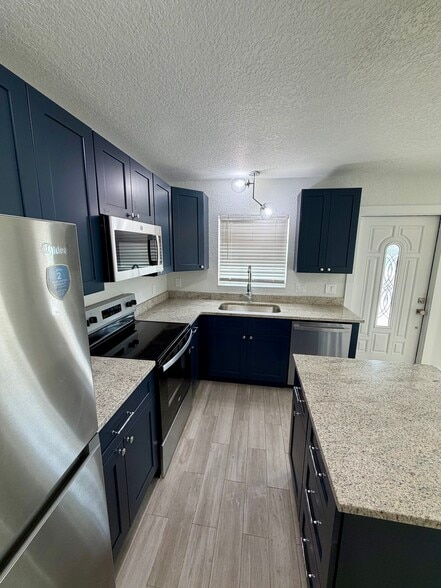 Building Photo - 154 147th Ave E