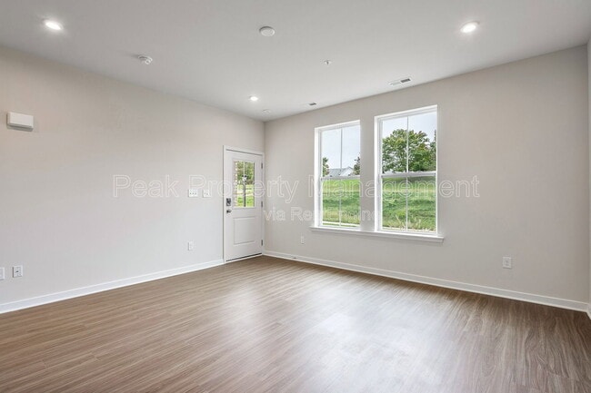 Building Photo - 14445 Hancock Towns Dr