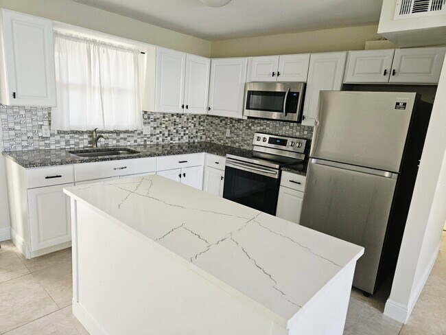 Building Photo - 5894 Longbow Ln