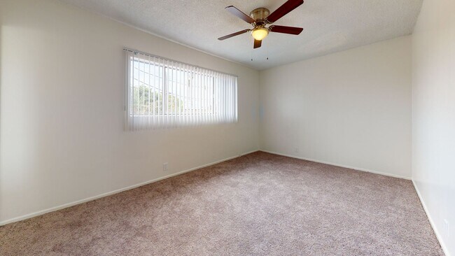 Interior Photo - 14905 Lemoli Ave.