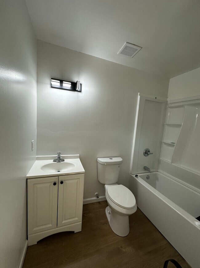 Building Photo - 2405 Antebellum Dr