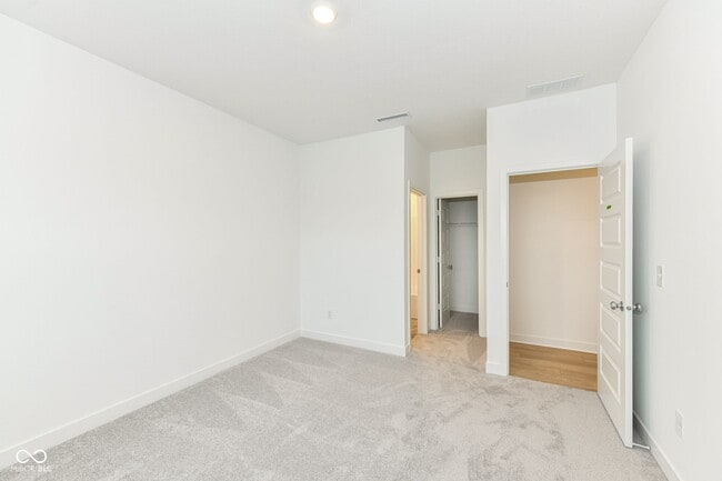 Building Photo - 16946 Daly Dr