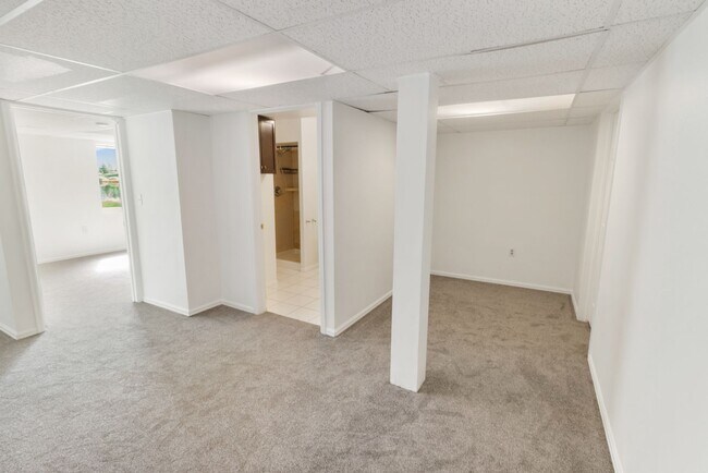 Building Photo - 2488 Sapphire St