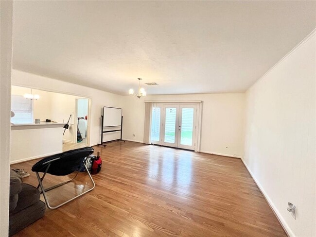 Building Photo - 5546 Beechnut St