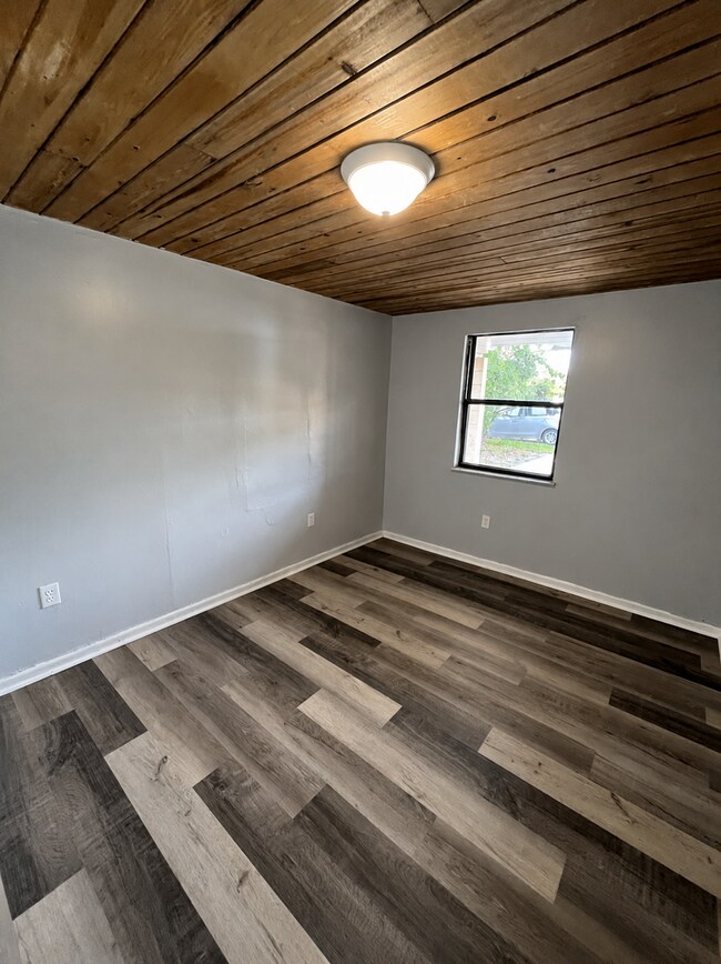 Building Photo - 538 Norfolk Cir
