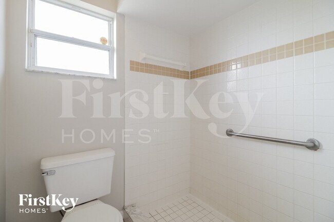 Building Photo - 1674 Waltz St SE