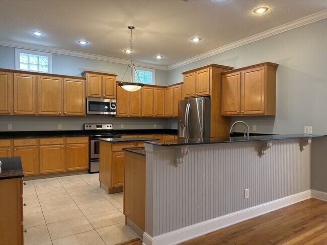 Building Photo - SOUTH TAMPA CUSTOM HOME