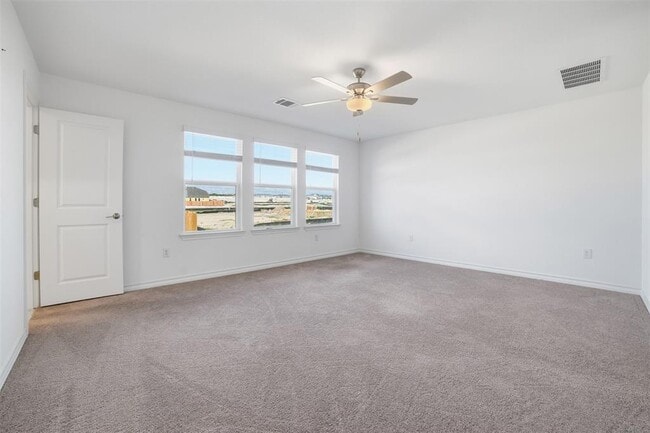 Building Photo - 13606 Long Is Dr