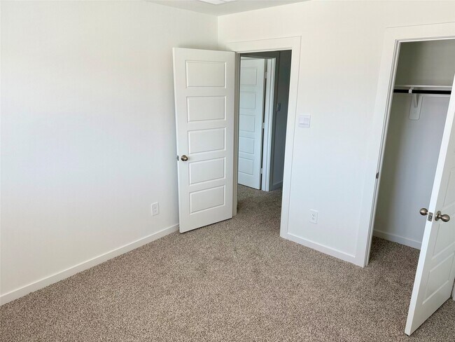 Building Photo - 2911 Needham Gdn Ln