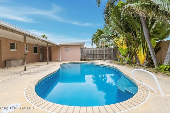 Building Photo - 141 E Exeter St