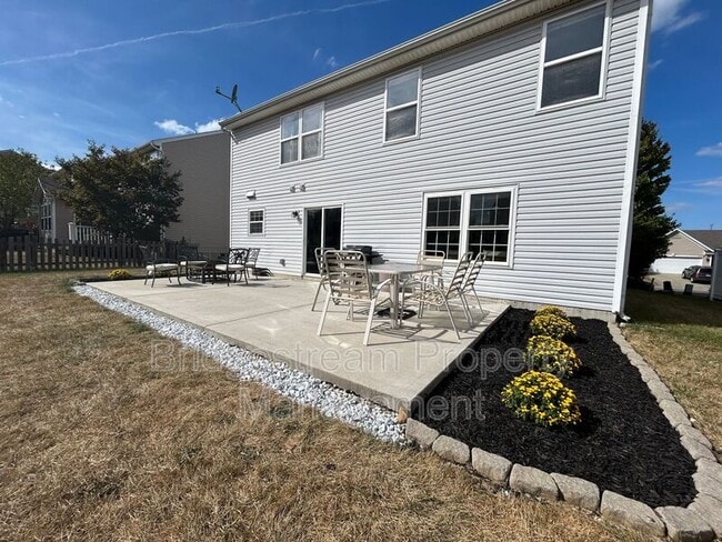 Building Photo - 282 Hess Ct