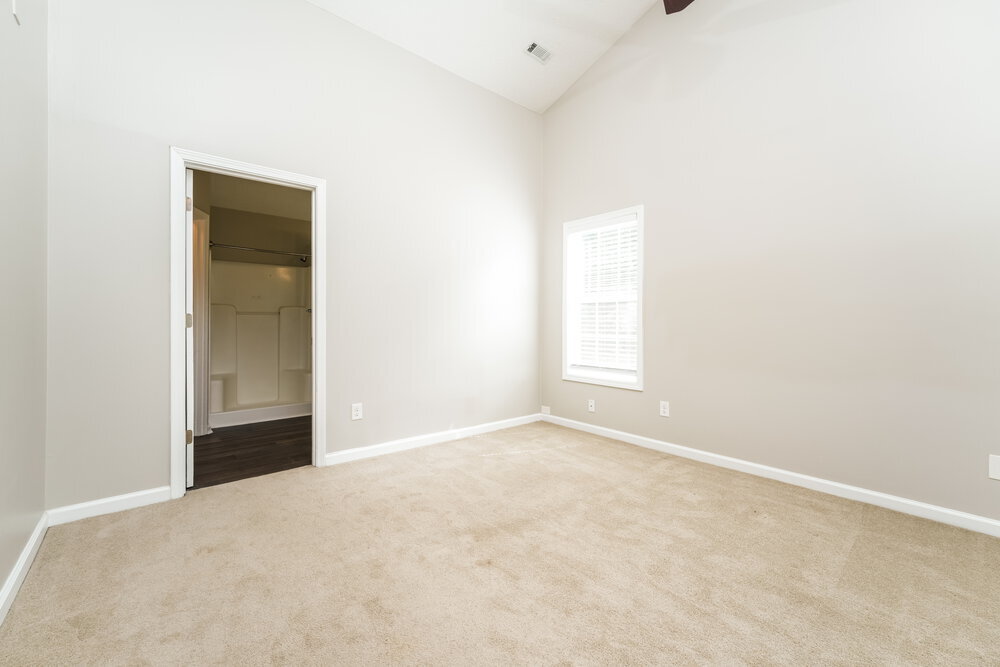 Building Photo - 40 Birchwood Ct