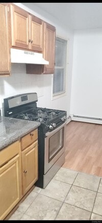 Building Photo - 61 Vineyard Ave