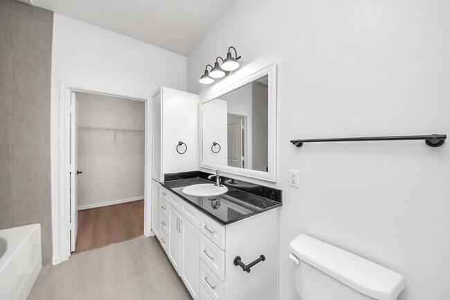 Building Photo - 6363 San Felipe St