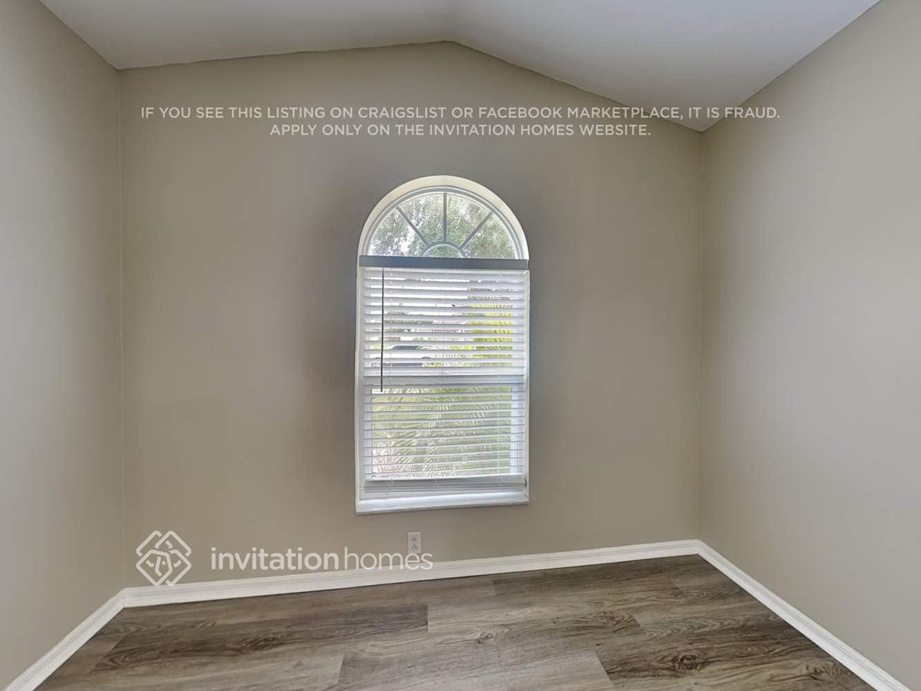 Building Photo - 2609 Brookville Dr