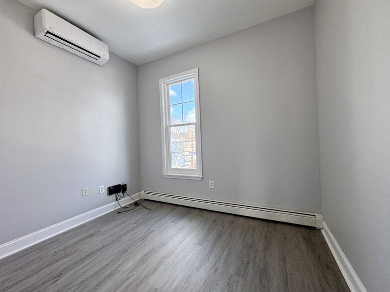 Building Photo - 97 Reservoir Ave