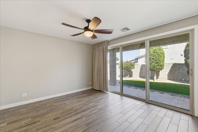 Building Photo - 2225 N 140th Dr