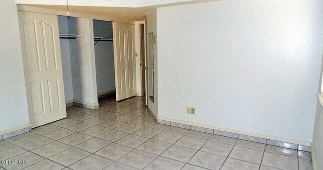 Building Photo - 7133 Imperial Ridge Dr