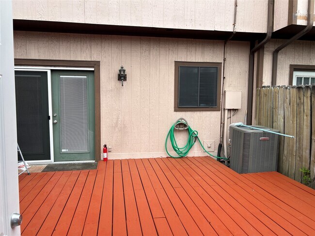 Building Photo - 12500 Brookglade Cir