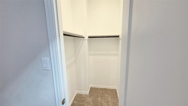 Building Photo - 2653 Acadia Dr