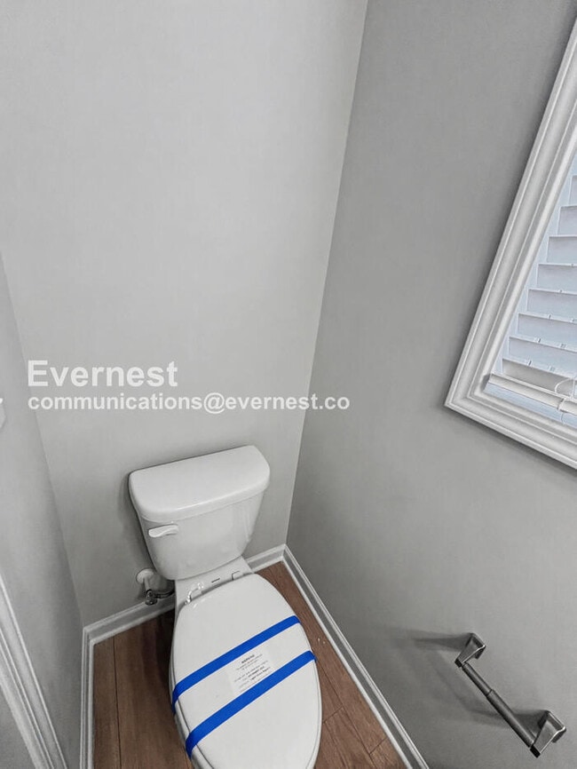 Building Photo - 320 Bertha Honey Stewart Dr