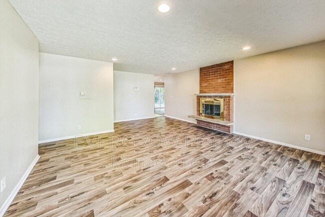 Building Photo - 3541 N Wittfield St