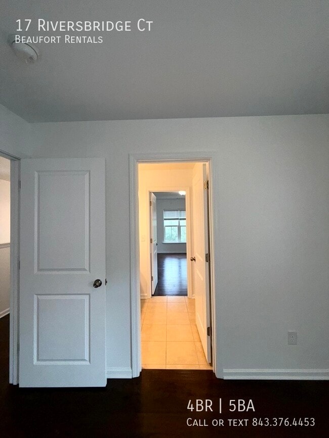 Building Photo - 17 Riversbridge Ct