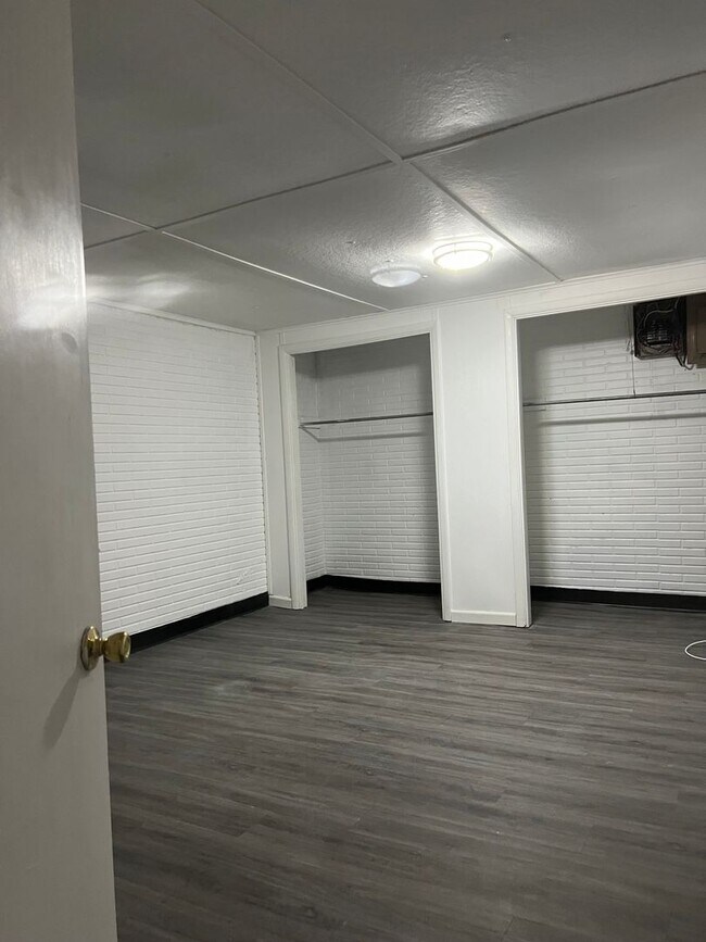 Building Photo - 10 Brig Dean Rd