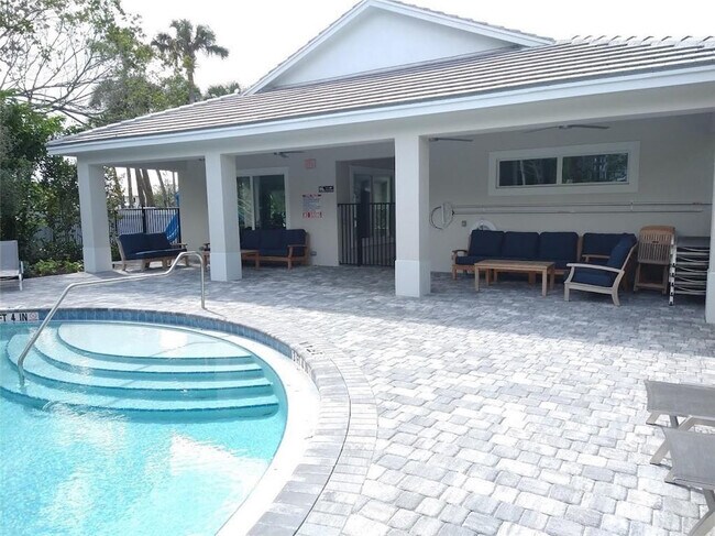 Building Photo - 1851 Sandpiper Pointe Pl