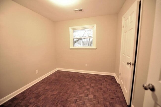 Building Photo - 2151 Brambleton Ave SW