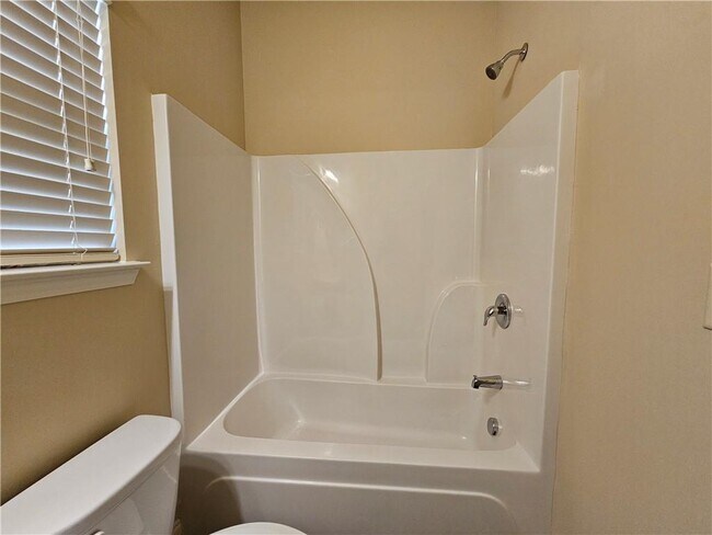 Building Photo - 2792 Misty Ivy Dr