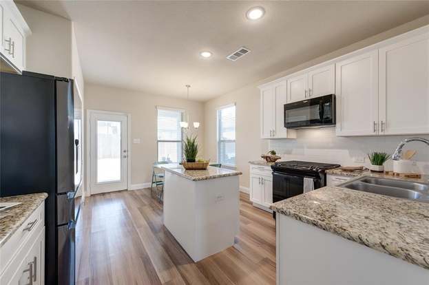 Building Photo - 3017 Bella Lago Dr