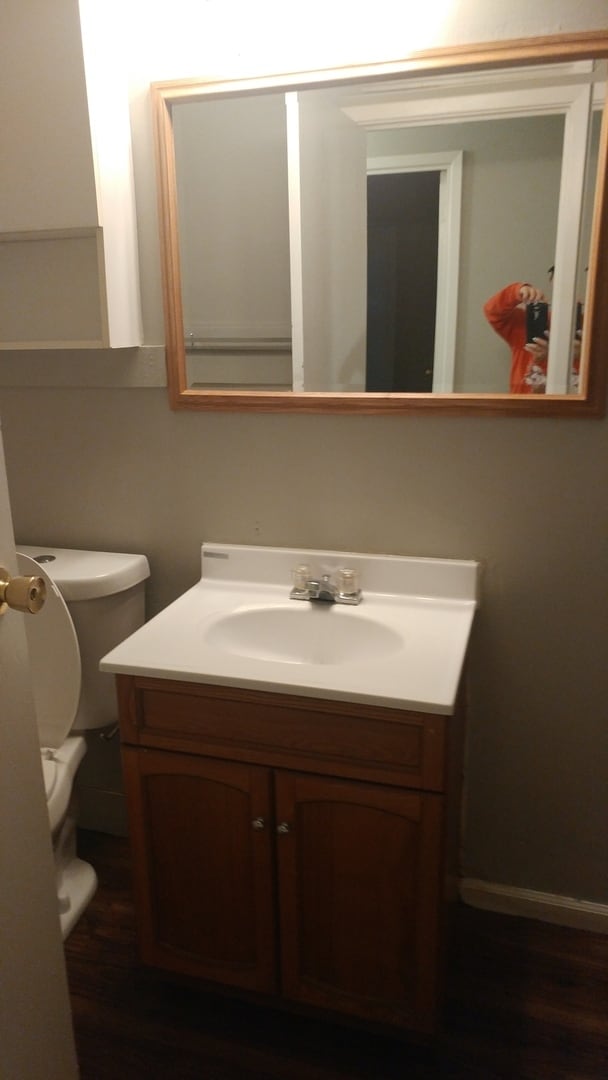 Building Photo - Beautiful single family ranch home located near the mall