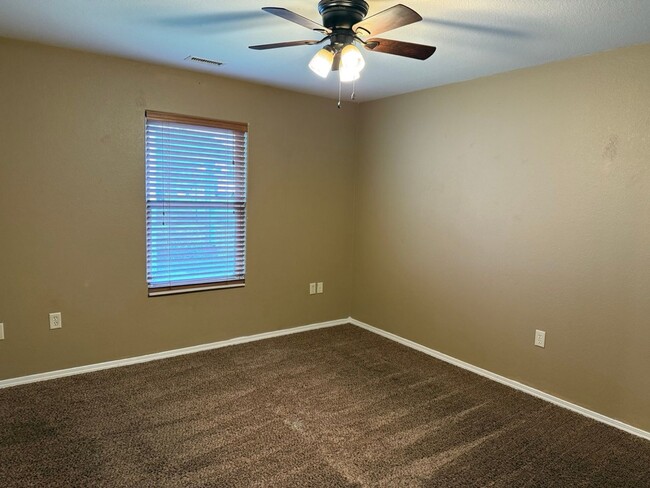 Building Photo - KU2-Osage Duplex 2