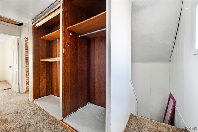 Building Photo - 20 Wood Ave