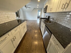 Building Photo - 922 Richmont St