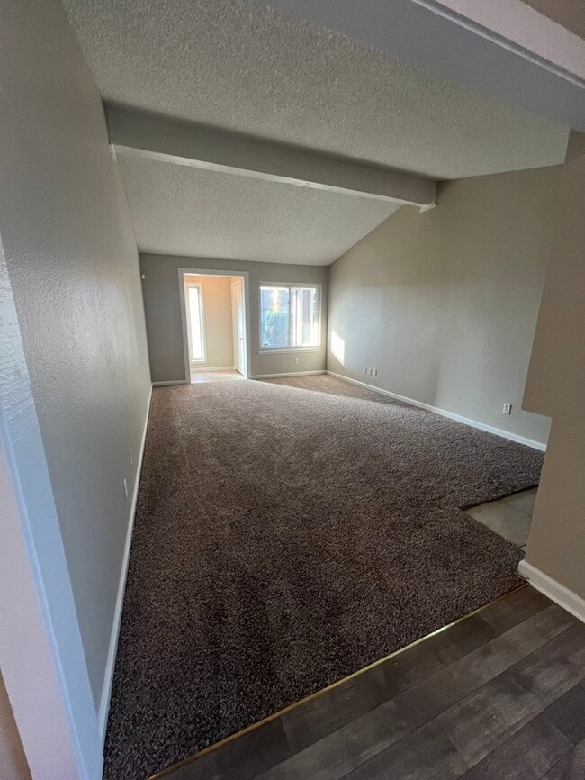 Building Photo - 7956 Orchard Woods Cir