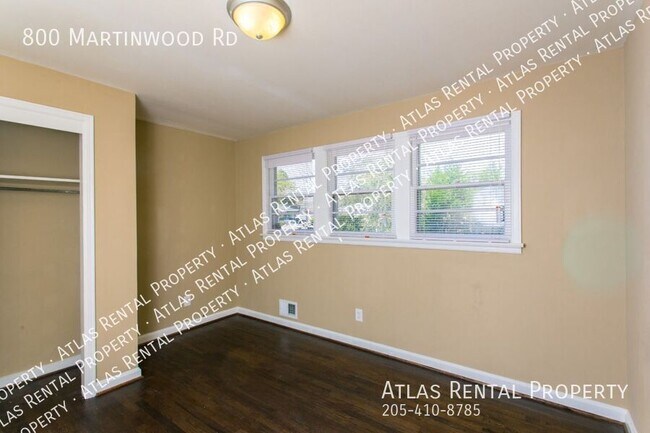 Building Photo - 800 Martinwood Rd