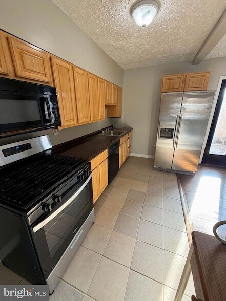 Building Photo - 3413 Wallford Dr