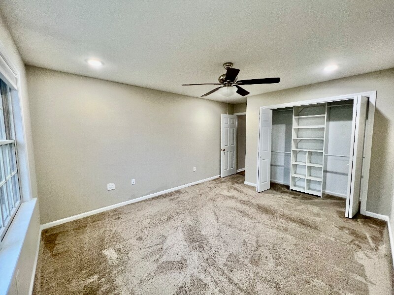 Building Photo - 24 Pennridge Ave