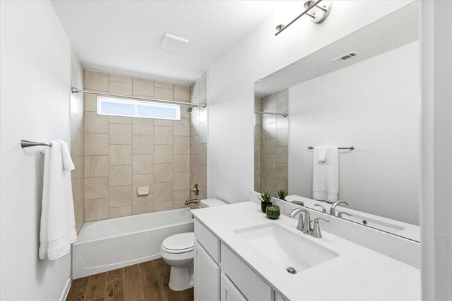 Building Photo - 6407 Principale Dr