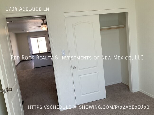 Building Photo - 1704 Adelaide Ln