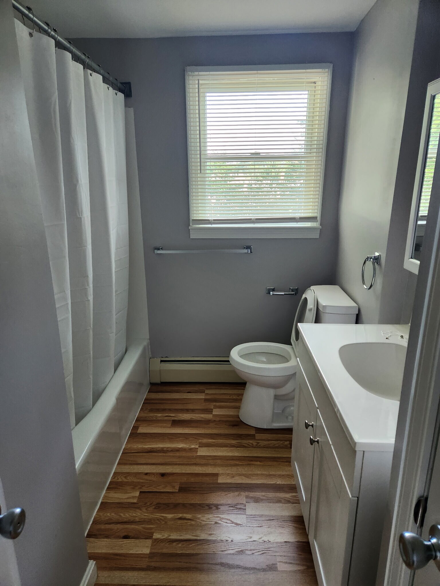 Bathroom - 1 Hampson St