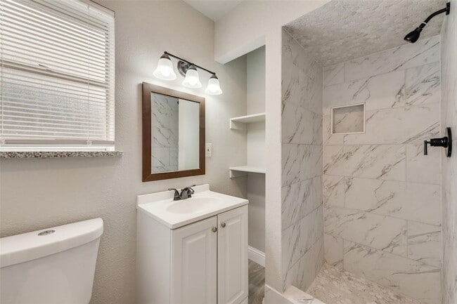 Building Photo - 4809 Jordan Park Dr