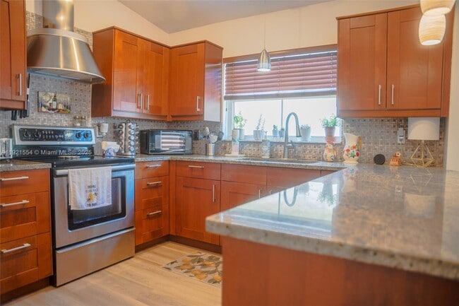 Building Photo - 20875 NW 20th St