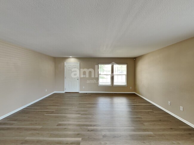 Building Photo - 5384 S Tibet St