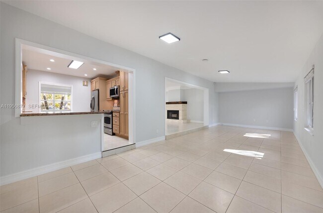 Building Photo - 5730 SW 56th Terrace