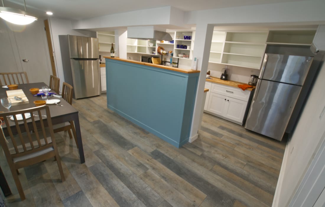 The kitchen and dining area. - 4157 SE Brooklyn St